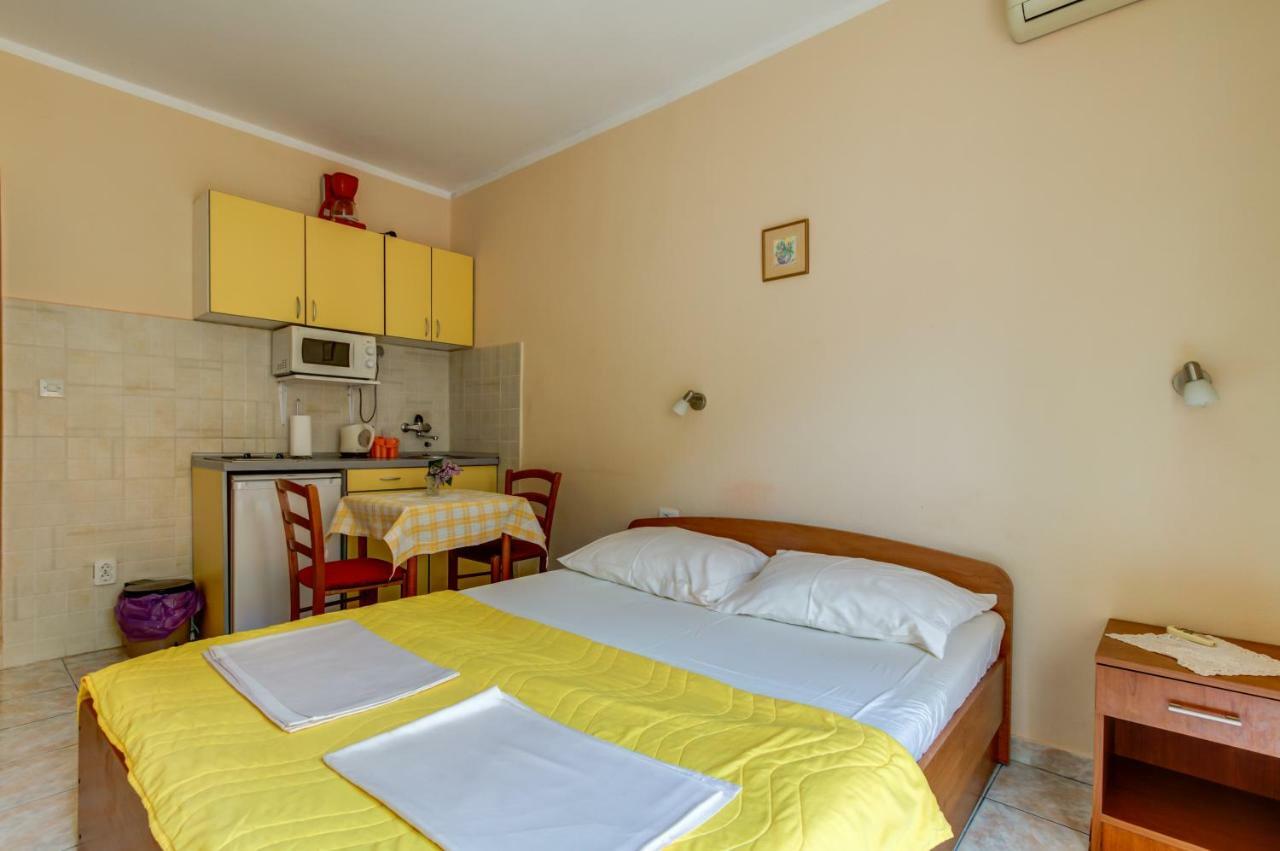 Apartmani Vesna Тиват Екстер'єр фото