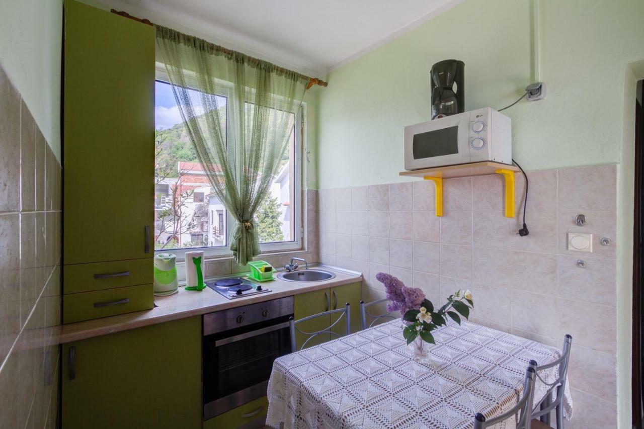 Apartmani Vesna Тиват Екстер'єр фото